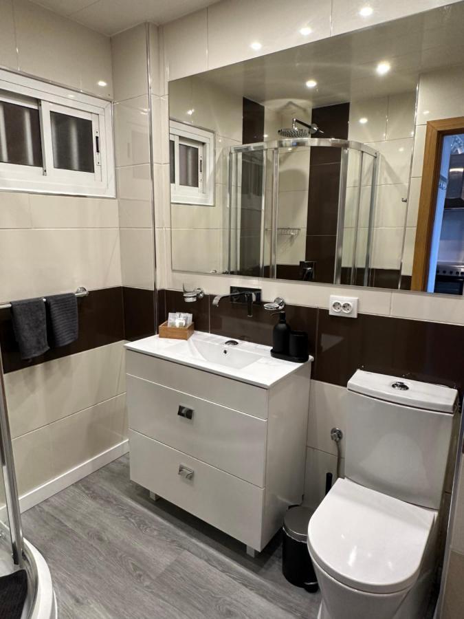 Apt Centrico Con Vistas Y Piscinas Benalmadena Bagian luar foto